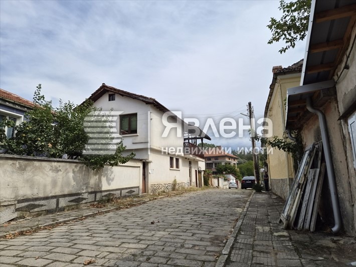 Продава МАГАЗИН, с. Зелениково, област Пловдив, снимка 2 - Магазини - 56187230