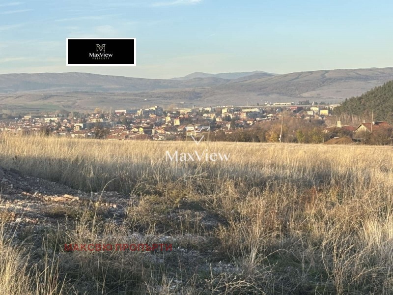 Продава ПАРЦЕЛ, област София, гр. Сливница • 70000 € / 136908.10 лв. • 83826377 1