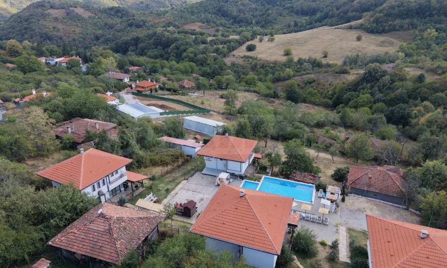 Продава КЪЩА, гр. Елена, област Велико Търново, снимка 8 - Къщи - 56161075
