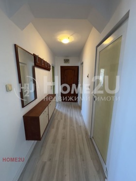 İki Katlı Daire Sportna zala, Varna 6