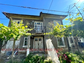 Casa Prisovo, região Veliko Tarnovo