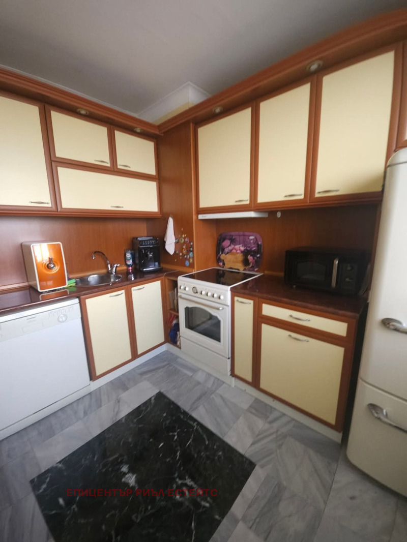Na prodej  3 ložnice Sofia , Ljulin 6 , 140 m2 | 76205515 - obraz [12]