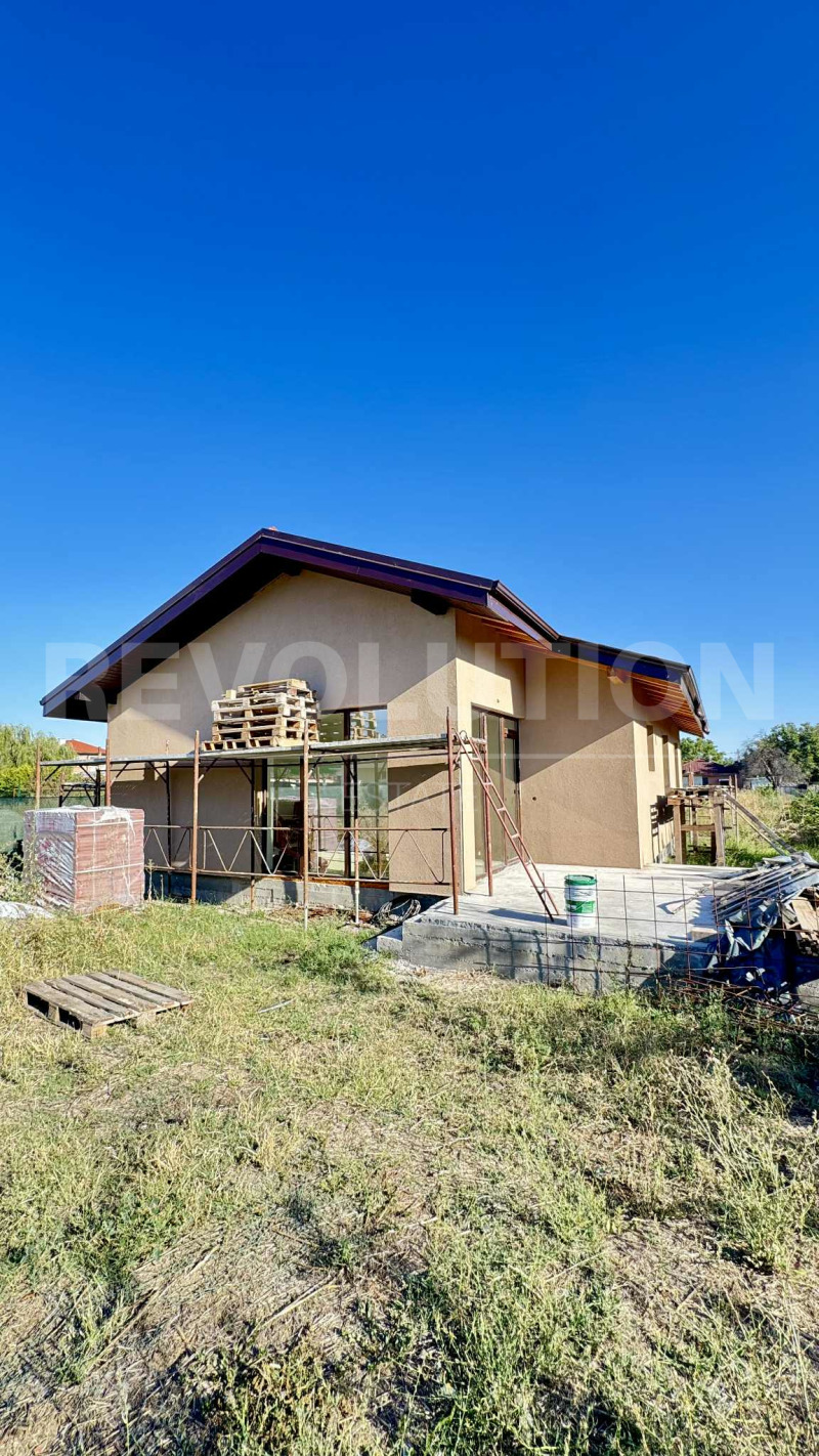 Продава  Къща област Пловдив , с. Скутаре , 98 кв.м | 83928475
