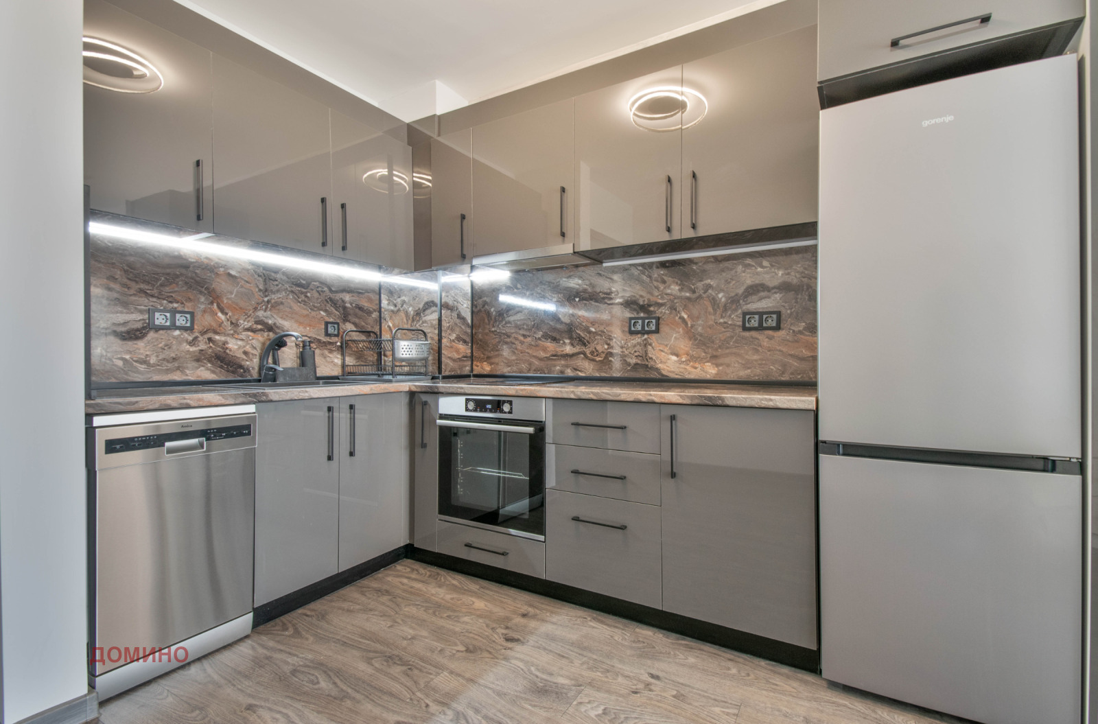 Продава 2-СТАЕН, гр. Пловдив, Гагарин, снимка 2 - Апартаменти - 53727236