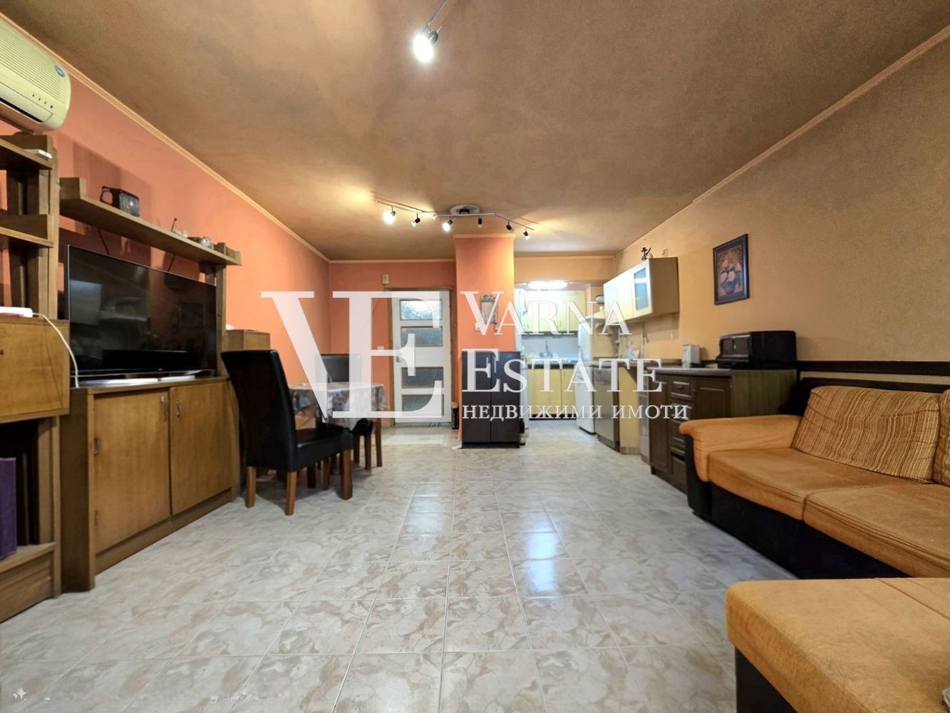 Продава 2-СТАЕН, гр. Варна, Окръжна болница-Генерали