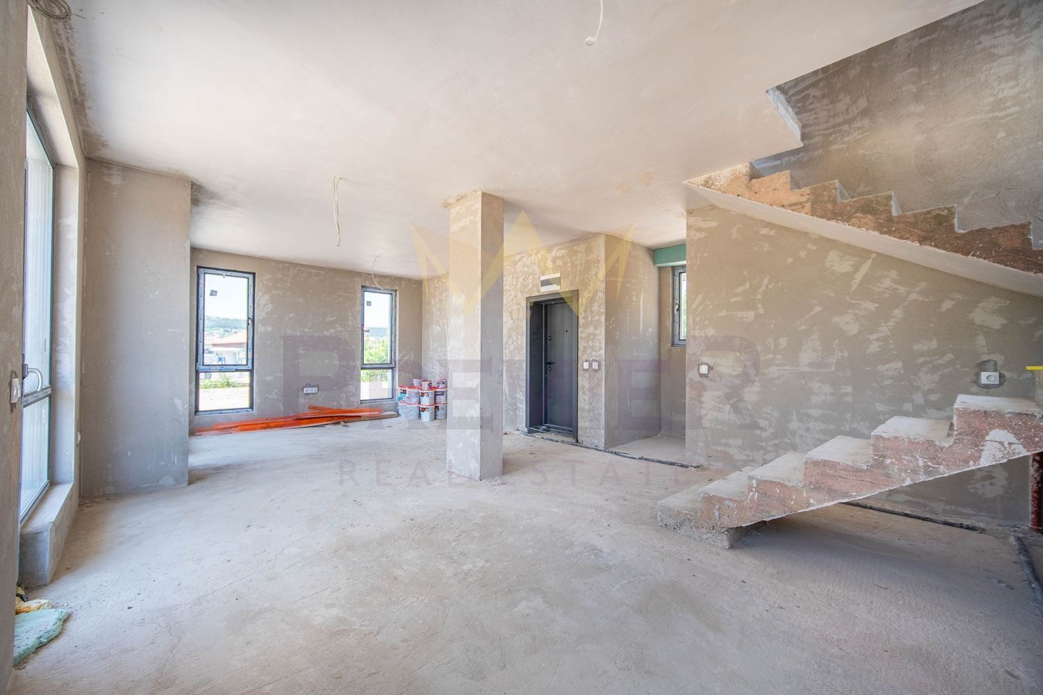 Продава КЪЩА, гр. Варна, м-т Горна Трака, снимка 2 - Къщи - 54531309