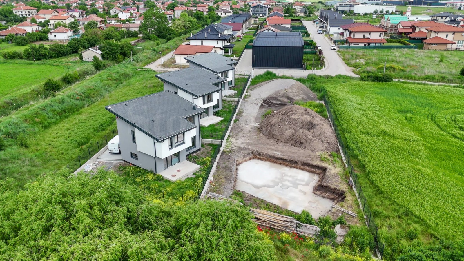 Продава КЪЩА, с. Равно поле, област София област, снимка 3 - Къщи - 54728879