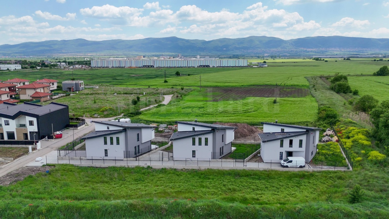 Продава КЪЩА, с. Равно поле, област София област, снимка 5 - Къщи - 54728879