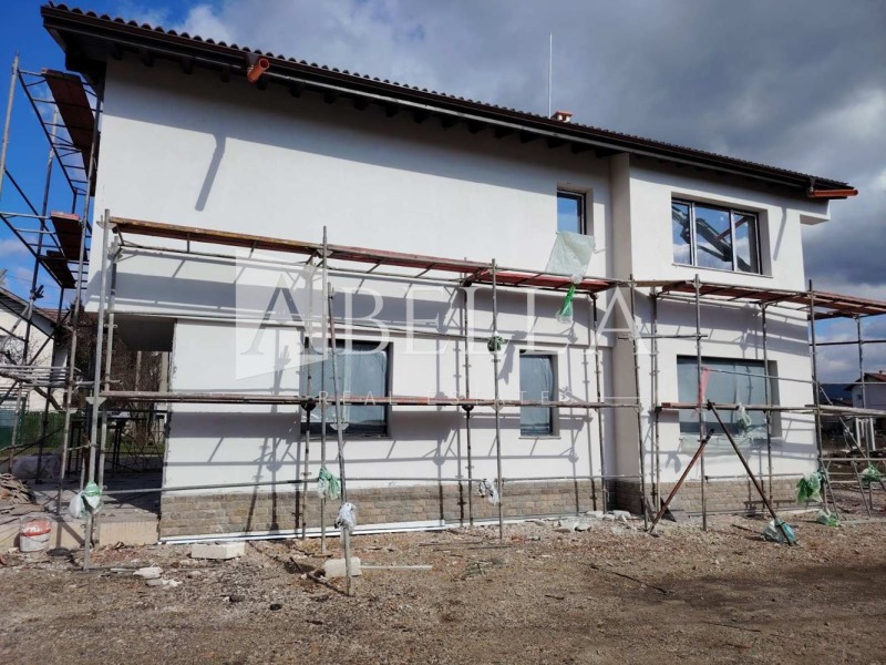 Продава КЪЩА в област София, гр. Костинброд - 211 кв.м / 328 000 € » 641 512.24 лв., АБЕЛА НЕДВИЖИМИ ИМОТИ