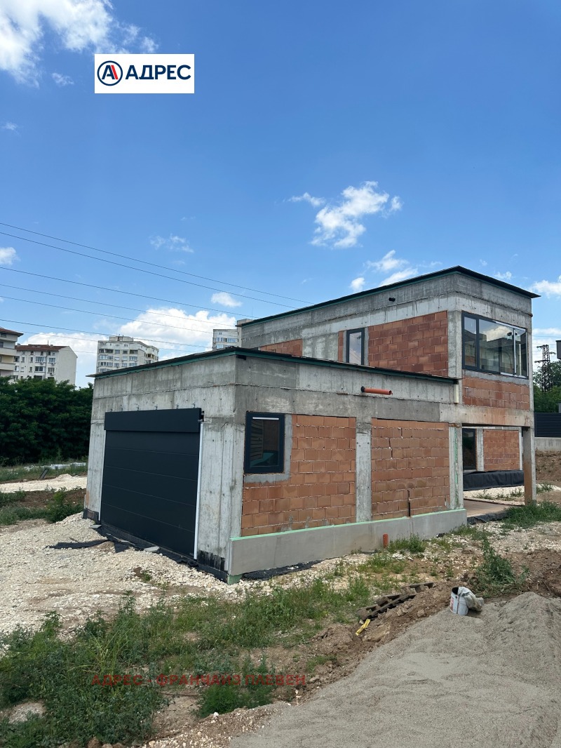 Til salg  Hus Pleven , Kajlaka , 256 kvm | 11333372