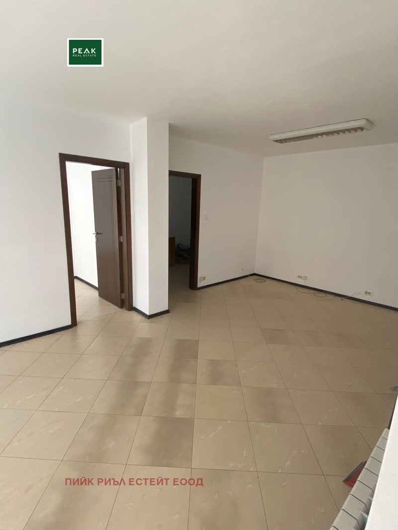 En venta  Comercio Sofia , Mladost 1 , 152 metros cuadrados | 14321003 - imagen [5]