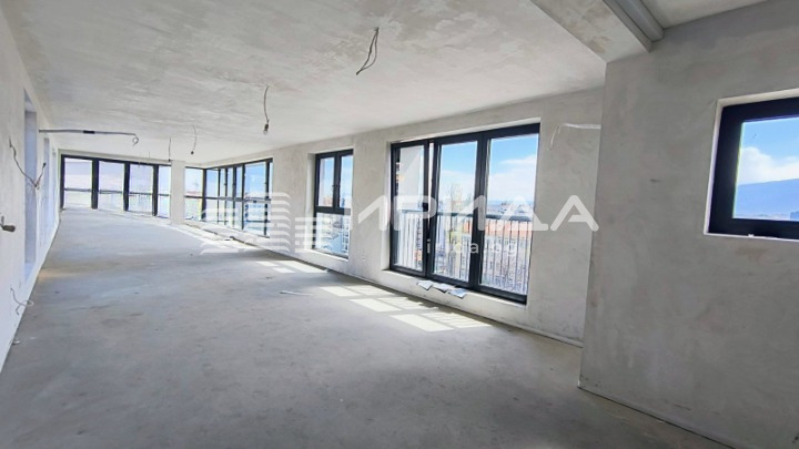 Продава  3-стаен град София , Център , 402 кв.м | 52731018
