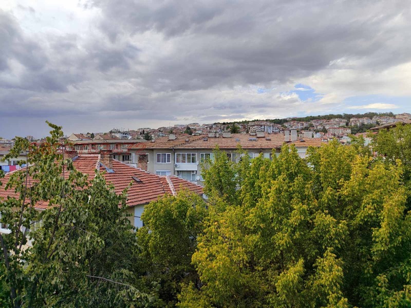 Продается  3 спальни Велико Търново , Център , 105 кв.м | 93832578