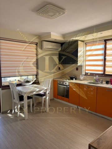 Продава МНОГОСТАЕН, гр. Поморие, област Бургас, снимка 6 - Апартаменти - 54882634