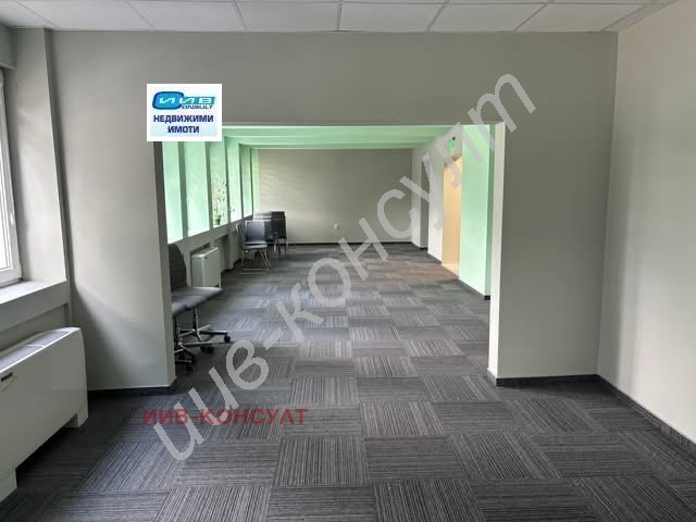 Продава ОФИС, гр. Велико Търново, Център, снимка 2 - Офиси - 53511602