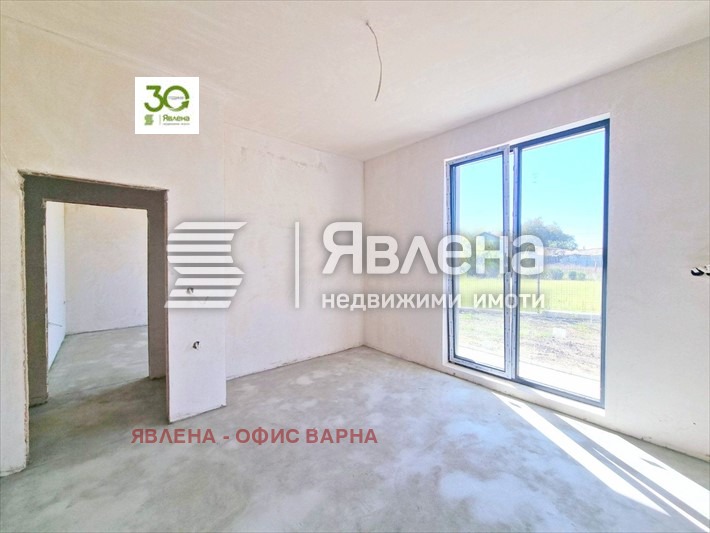 Продава КЪЩА, с. Баново, област Варна, снимка 5 - Къщи - 49263879