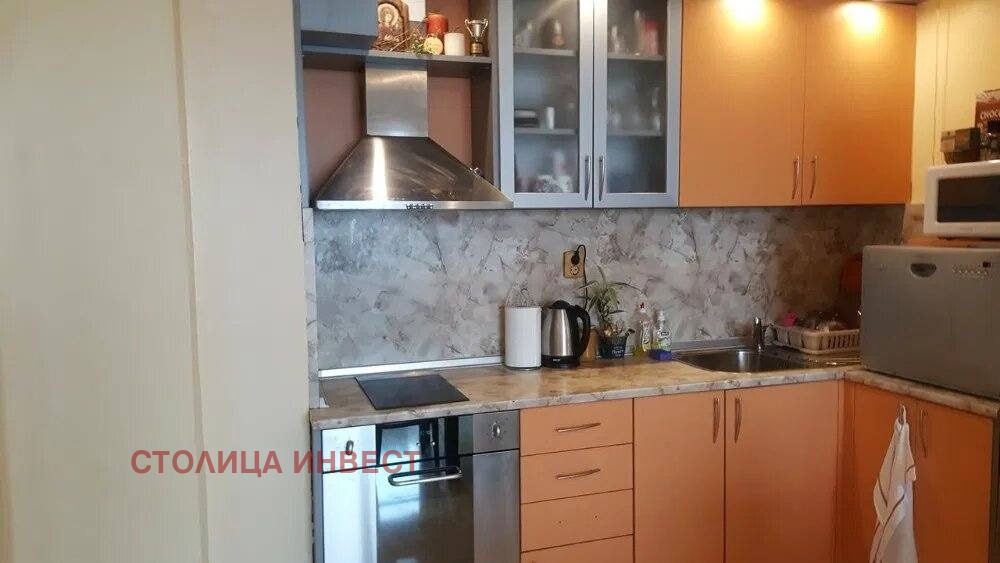 Продава 3-СТАЕН, гр. Русе, Възраждане, снимка 2 - Апартаменти - 55843668