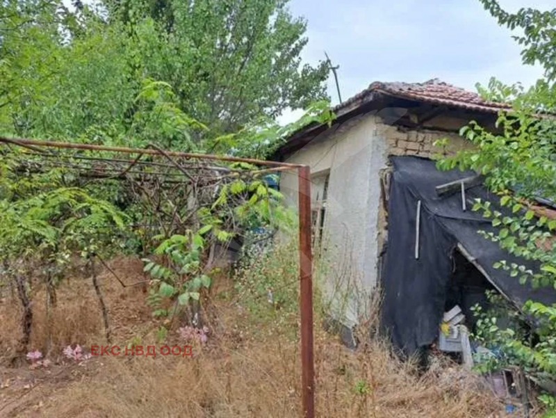 Продава КЪЩА в област Пловдив, с. Черноземен - 128 кв.м / 37 000 € » 72 365.71 лв., ЕКС НВД ПЛОВДИВ ООД