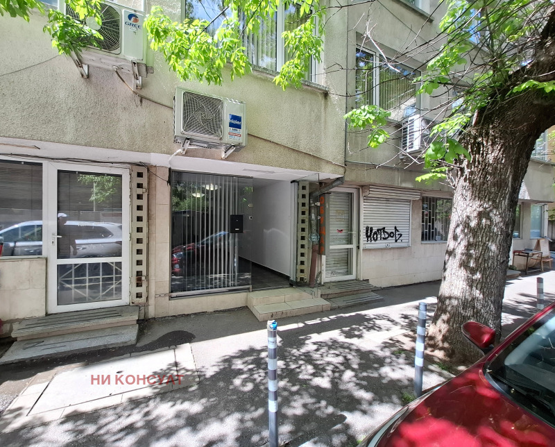 Продава МАГАЗИН в град София, Медицинска академия - 26 кв.м / 94 000 € » 183 848.02 лв., НИ КОНСУЛТ
