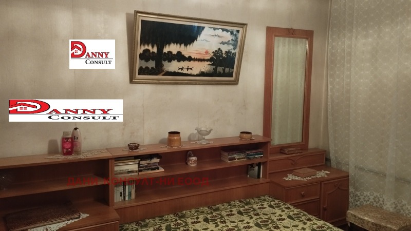 Продава 3-СТАЕН, град Велико Търново, Център • 154500 € / 302175.73 лв. • 45445509 1