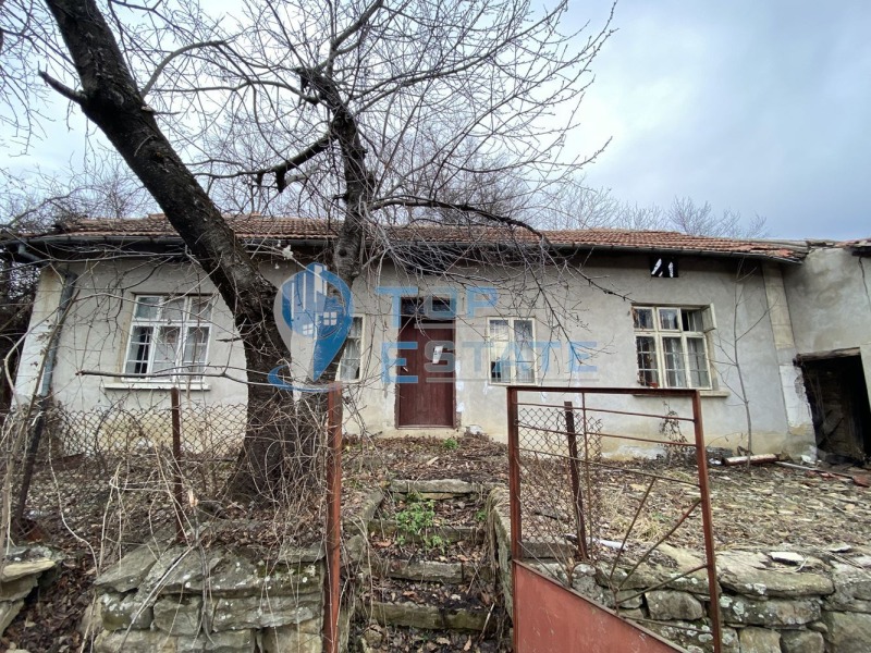 Продава КЪЩА, с. Денчевци, област Габрово