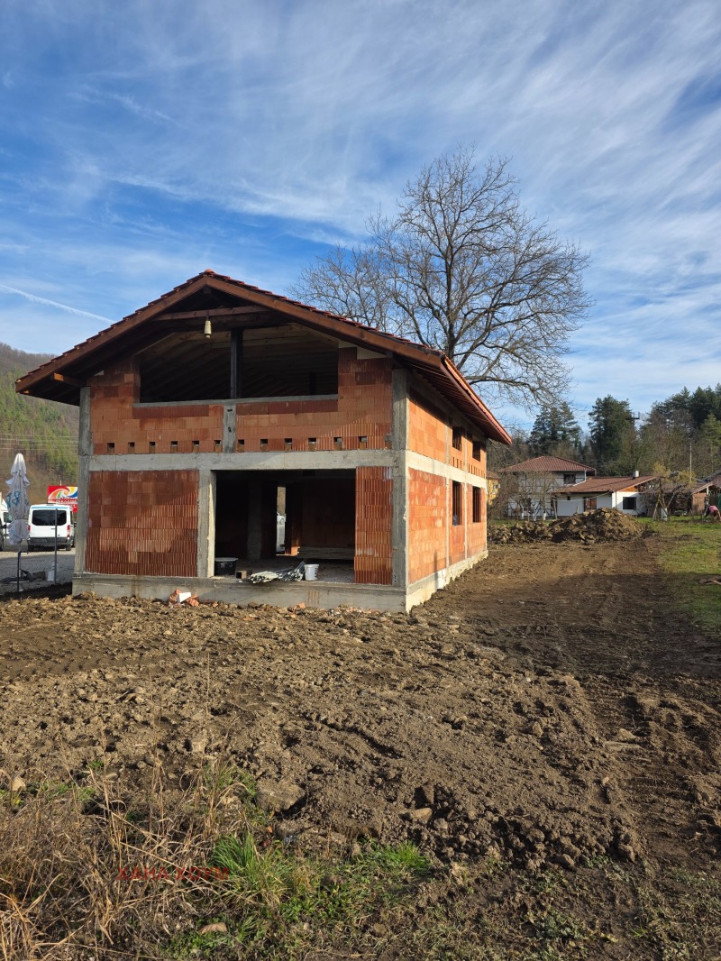 Продава КЪЩА, с. Бели Осъм, област Ловеч, снимка 7 - Къщи - 51960969