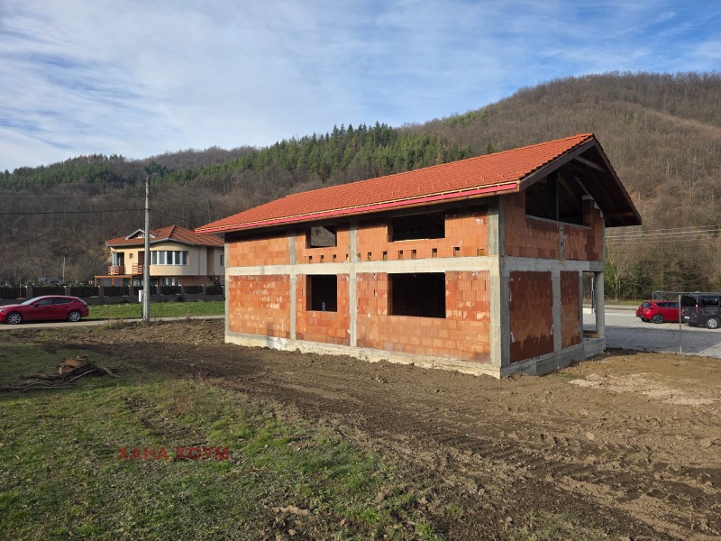 Продава КЪЩА, с. Бели Осъм, област Ловеч, снимка 5 - Къщи - 51960969