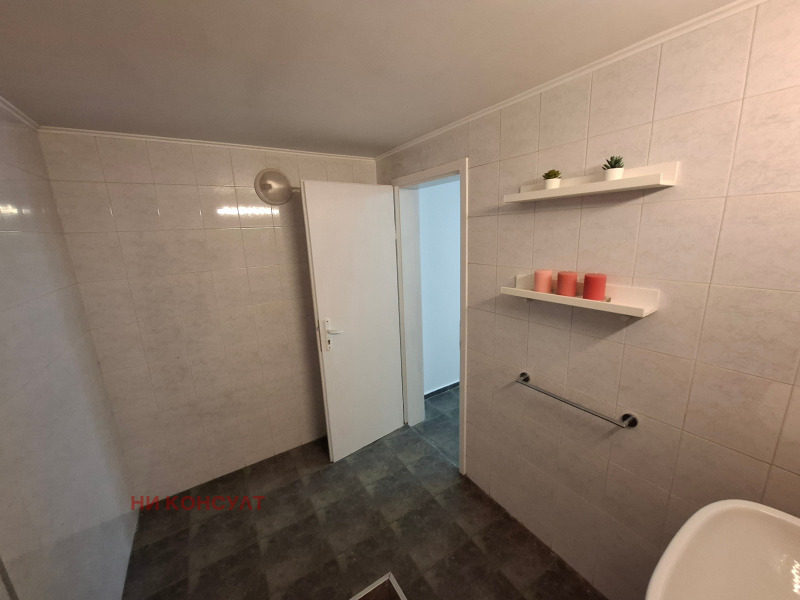 Продава МАГАЗИН, гр. София, Медицинска академия, снимка 8 - Магазини - 52358657