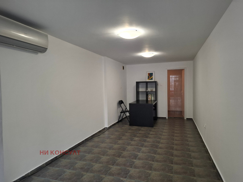 Продава МАГАЗИН, гр. София, Медицинска академия, снимка 2 - Магазини - 52358657