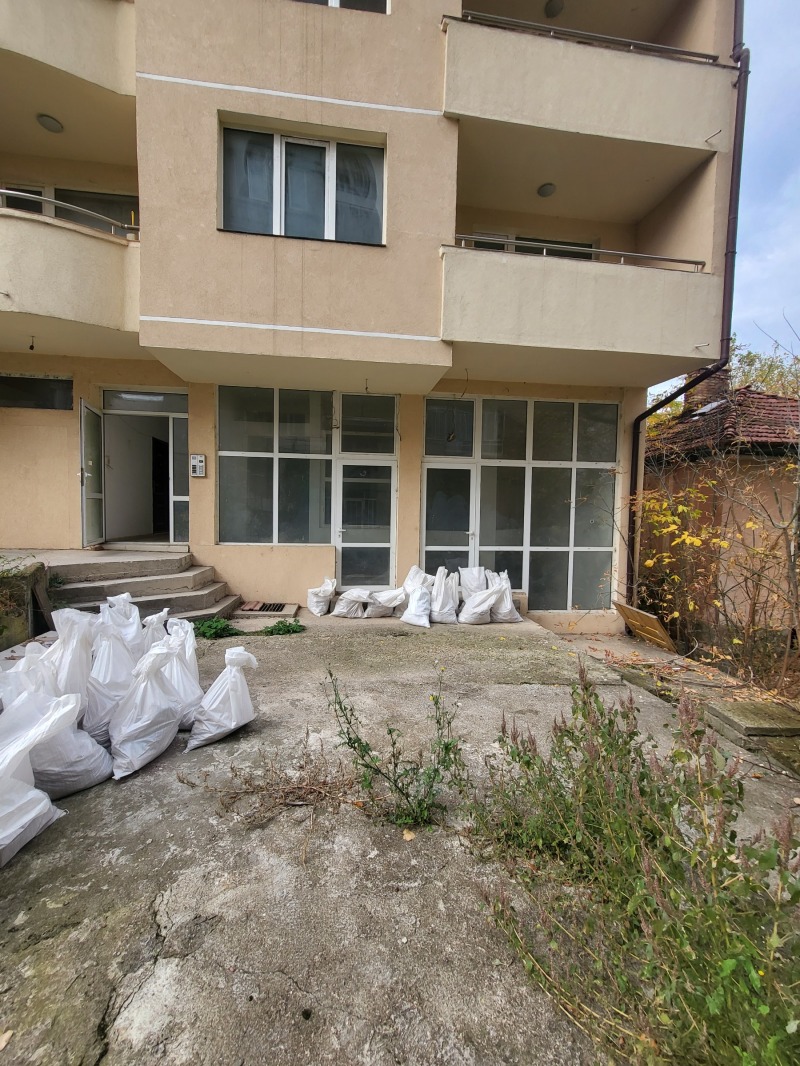 Продава МАГАЗИН в град Плевен, 9-ти квартал - 120 кв.м / 115 000 € » 224 920.45 лв., ФОР СЕЛ РЕАЛ ЕСТЕЙТ