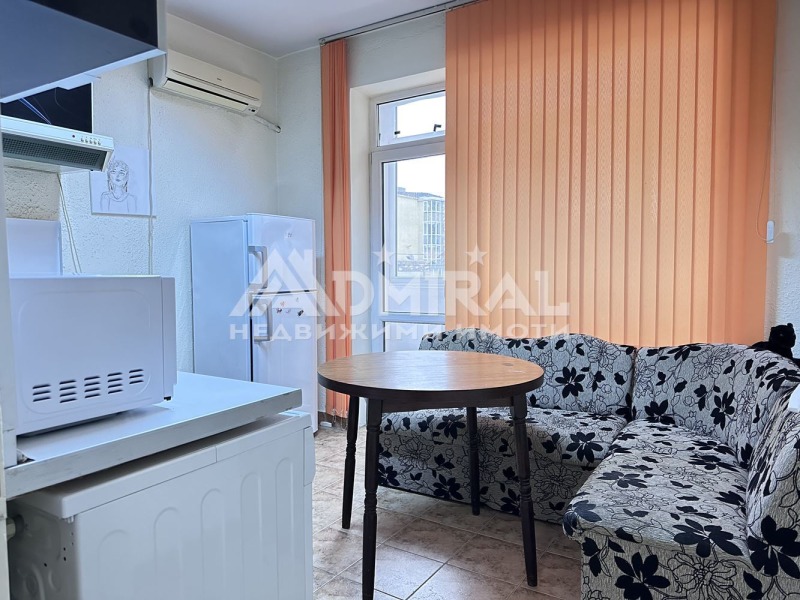 Продава 2-СТАЕН, гр. Бургас, Център, снимка 3 - Апартаменти - 53390705