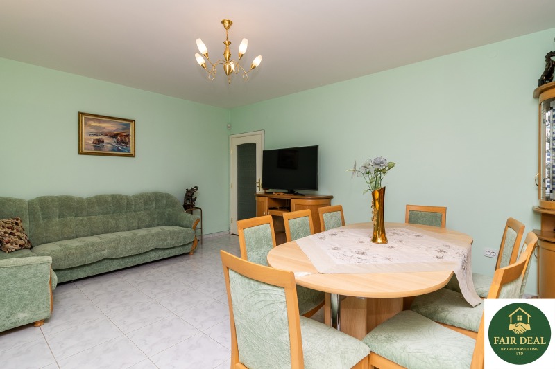 Продава 4-СТАЕН, гр. София, Белите брези, снимка 3 - Апартаменти - 52509475