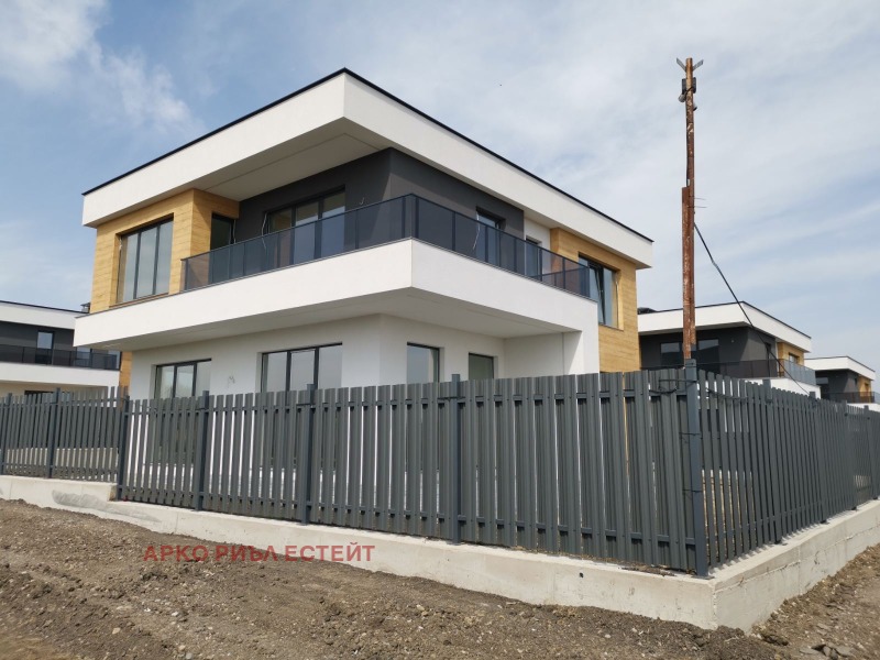 Zu verkaufen  Haus region Sofia , Prolescha , 237 qm | 86903540 - Bild [5]