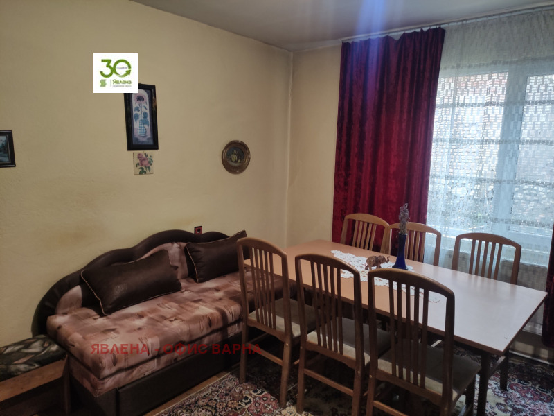 Продава КЪЩА, гр. Добрич, Център, снимка 3 - Къщи - 48328438