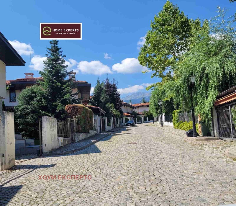 Till salu  Hus Sofia , m-t Kambanite , 576 kvm | 53536930 - bild [2]