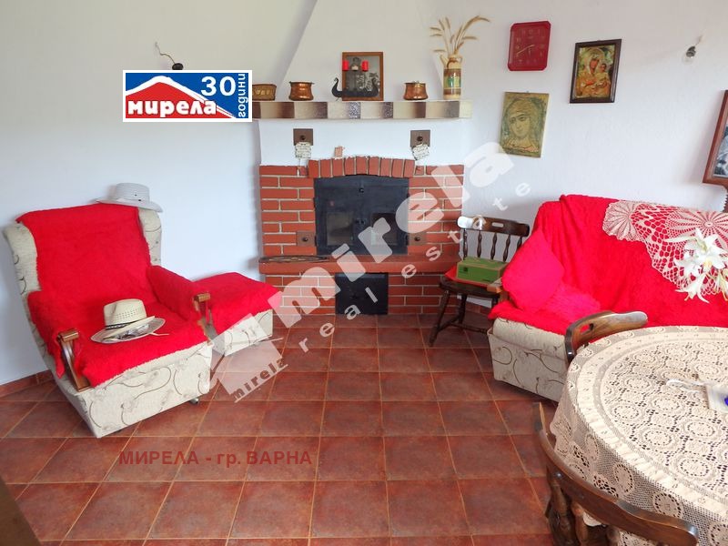 Продава КЪЩА, с. Долище, област Варна, снимка 6 - Къщи - 52989115