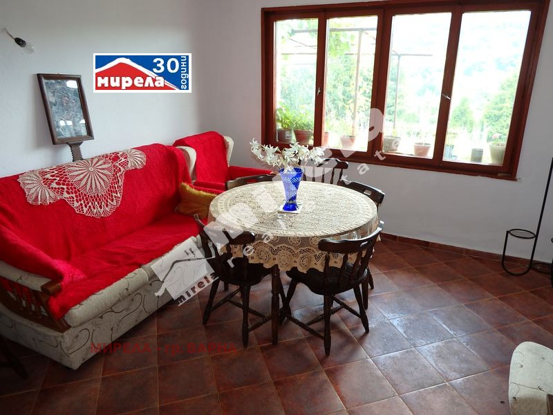 Продава КЪЩА, с. Долище, област Варна, снимка 5 - Къщи - 52989115