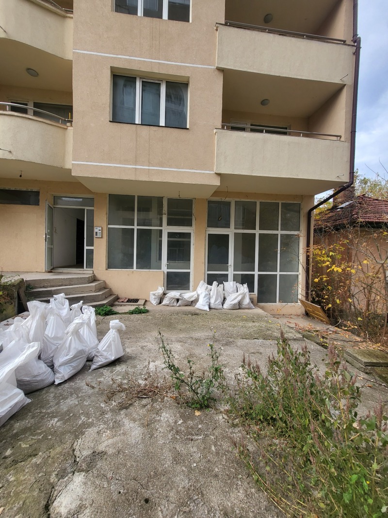 Продава МАГАЗИН, гр. Плевен, 9-ти квартал, снимка 2 - Магазини - 50122880