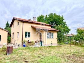 Casa Costinbrod, regiunea Sofia 1