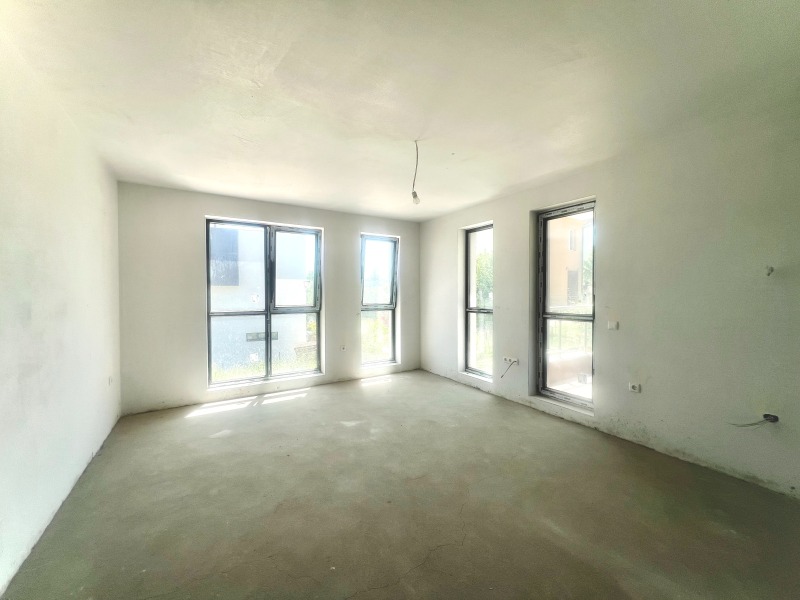 En venta  1 dormitorio Varna , k.k. Sv.Sv. Konstantin i Elena , 58 metros cuadrados | 52327232 - imagen [2]