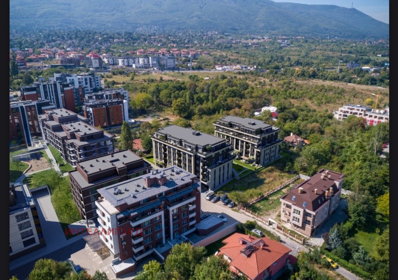 De vânzare  3 dormitoare Sofia , Crâstova vada , 198 mp | 26656933 - imagine [7]
