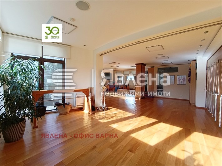 Продава ОФИС, град Варна, Бриз • 395000 € / 772552.85 лв. • 24930346 1