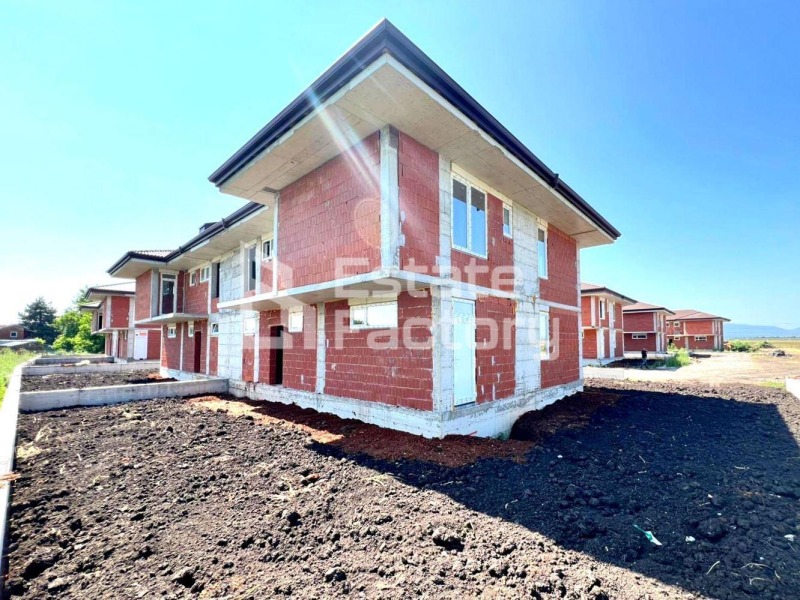 Til salgs  Hus Sofia , Mramor , 258 kvm | 66948538 - bilde [2]