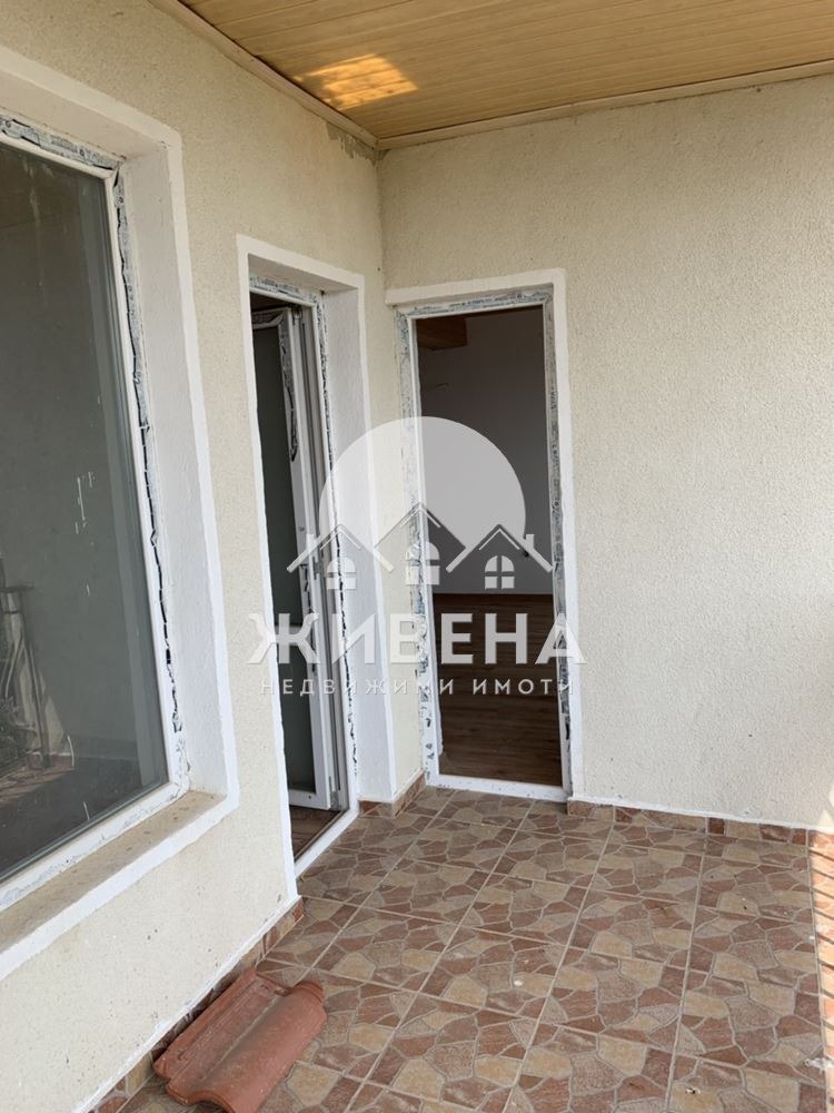 Продава КЪЩА, с. Божурец, област Добрич, снимка 13 - Къщи - 52469402