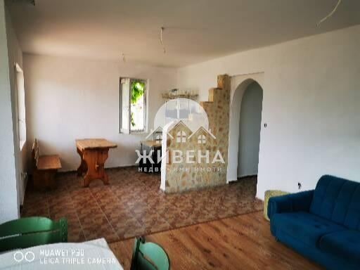 Продава КЪЩА, с. Божурец, област Добрич, снимка 4 - Къщи - 52469402