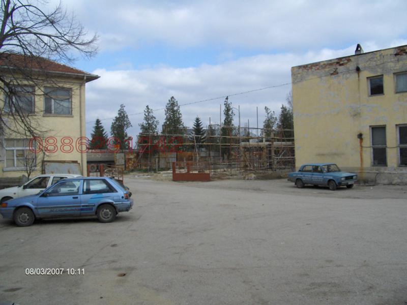 Продава ПРОМ. ПОМЕЩЕНИЕ, гр. Силистра, Запад, снимка 8 - Производствени сгради - 52786541