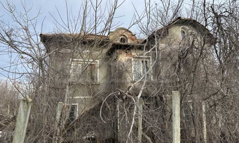 Продава КЪЩА в област Велико Търново, с. Патреш - 100 кв.м / 15 500 € » 30 315.37 лв., СУПРИММО ОФИСИ В СТРАНАТА