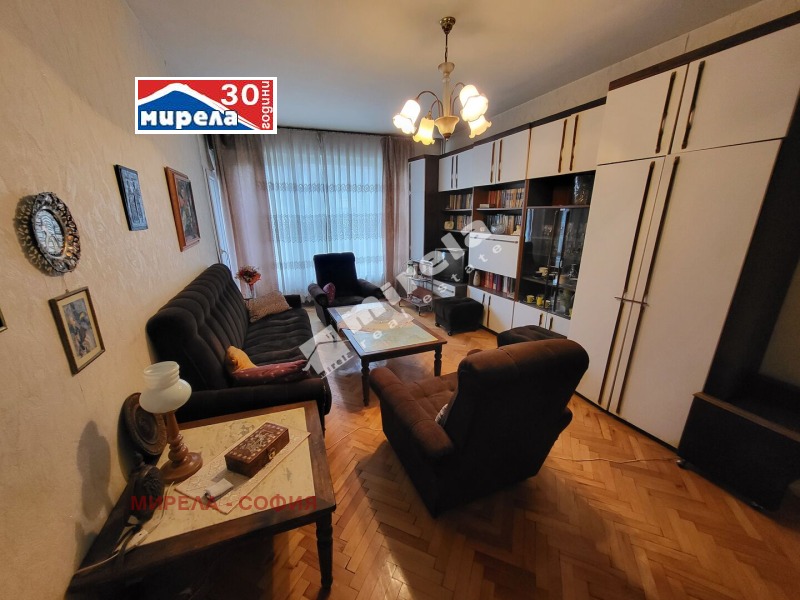 Продава 3-СТАЕН, гр. София, Борово