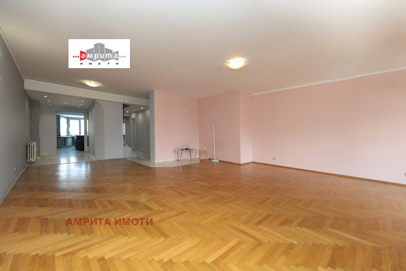 Til salgs  Maisonette Sofia , Lozenets , 227 kvm | 96829597