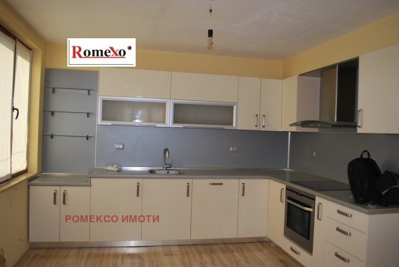 Продава  Къща област Пловдив , с. Брестовица , 245 кв.м | 25813672 - изображение [9]